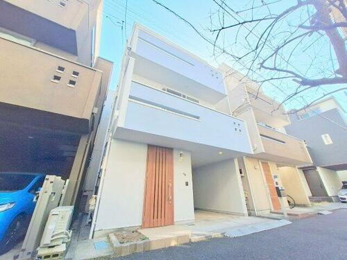 東京都新宿区築地町 3階建 築14年2ヶ月