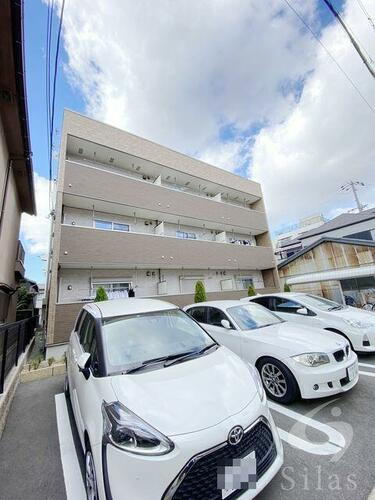 大阪府堺市堺区南庄町１丁 築9年8ヶ月 3階建