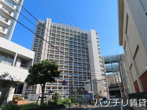 福岡県福岡市博多区堅粕３丁目 15階建