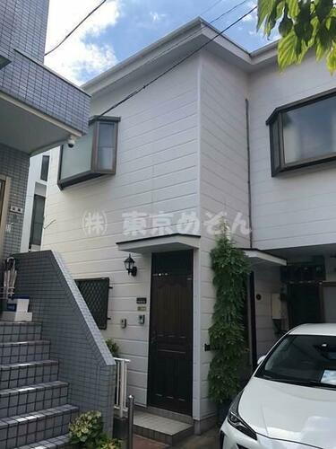 東京都文京区千駄木４丁目 2階建