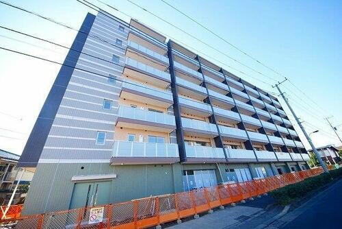 東京都北区志茂５丁目 8階建 築5年7ヶ月
