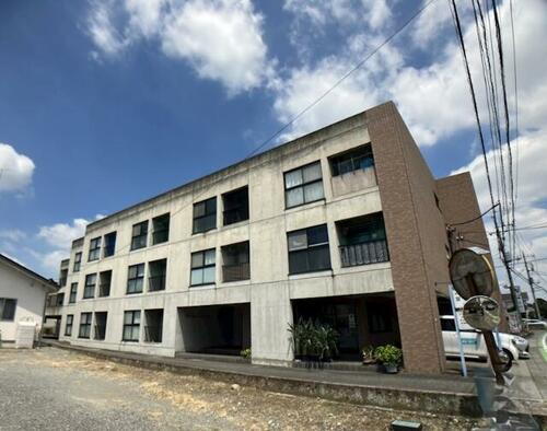 ＫＭフォーリンハイツ 3階建