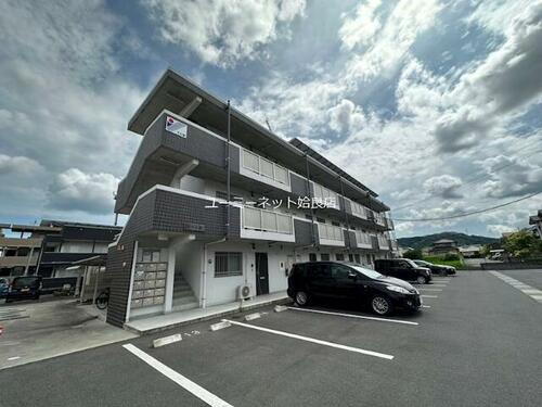 鹿児島県姶良市西餅田 3階建 築5年3ヶ月
