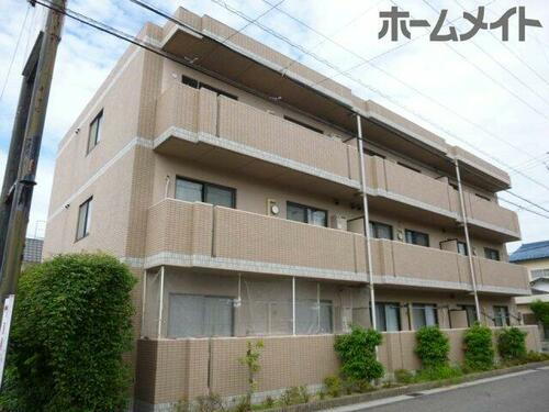 アムール松倉 3階建