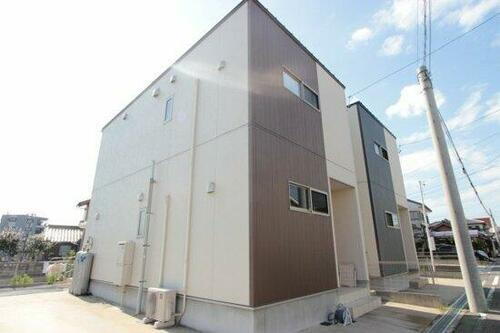 愛知県豊明市前後町大代 2階建