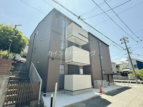 クアドラート泉佐野ＩＩ 3階建