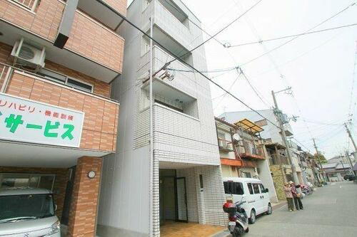 シャルム生江 4階建