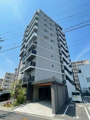 福岡県北九州市小倉北区神岳１丁目 11階建
