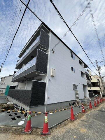 大阪府寝屋川市本町 賃貸アパート
