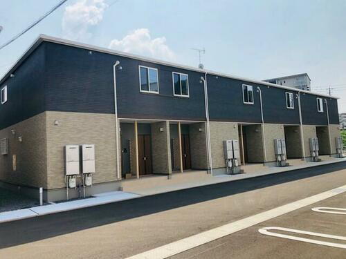 福岡県中間市朝霧４丁目 2階建