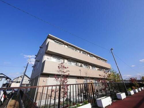 埼玉県草加市新里町 3階建 築12年2ヶ月