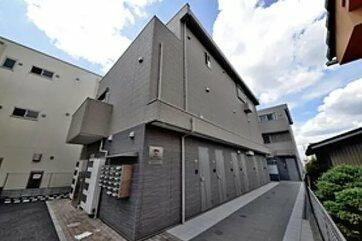 東京都府中市白糸台３丁目 3階建