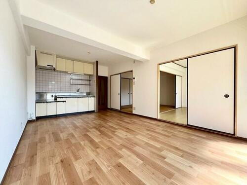 熊本県熊本市東区西原１丁目 築30年10ヶ月 3階建