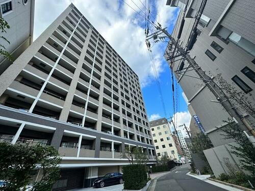 兵庫県神戸市中央区北長狭通４丁目 14階建