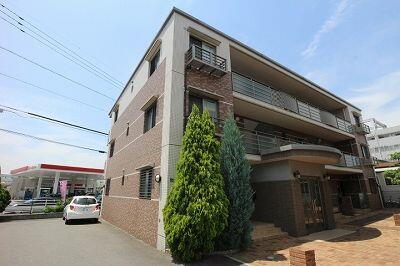 福岡県福岡市東区八田１丁目 3階建