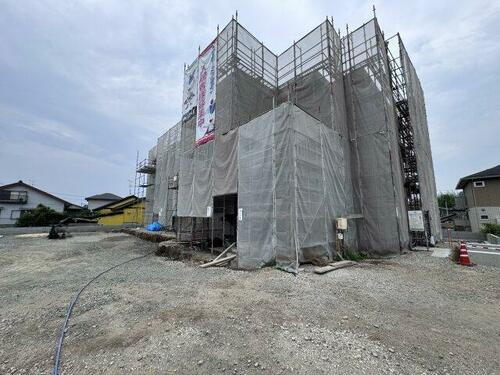 玉名市中新築マンション 3階建