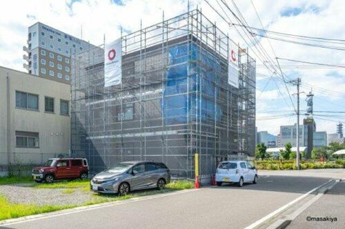 パークサウス栗田 3階建