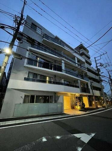 ルミーク本町イースト 5階建