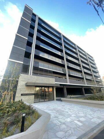 福岡県福岡市博多区博多駅南６丁目 8階建