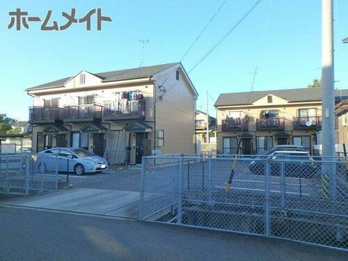 岐阜県美濃加茂市本郷町２丁目 テラスハウス