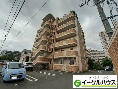 ア　ラ　モード　アビタシオン