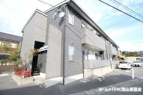 岡山県和気郡和気町衣笠 築11年7ヶ月 2階建