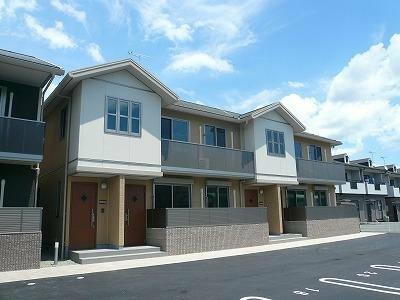 広島県府中市高木町 2階建 築17年6ヶ月