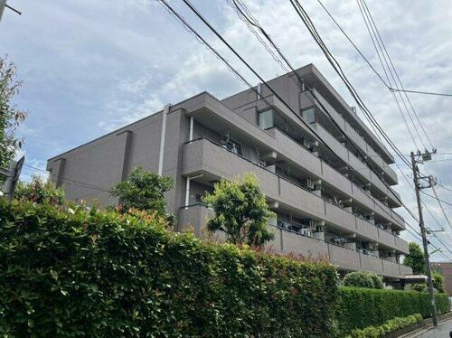 東京都世田谷区南烏山１丁目 6階建