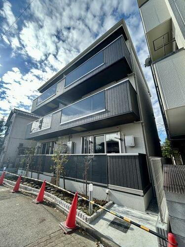 千葉県千葉市中央区本町１丁目 賃貸アパート