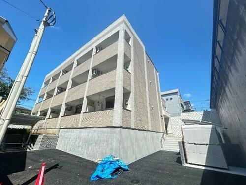 千葉県船橋市前原西２丁目 3階建 築1年未満