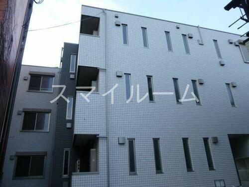東京都大田区中央８丁目 3階建 築10年9ヶ月