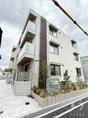 兵庫県尼崎市長洲本通３丁目 築2年4ヶ月 3階建