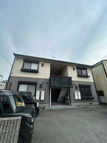 ディアス小松 2階建