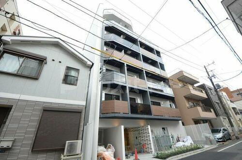 アルテシモカルド 7階建