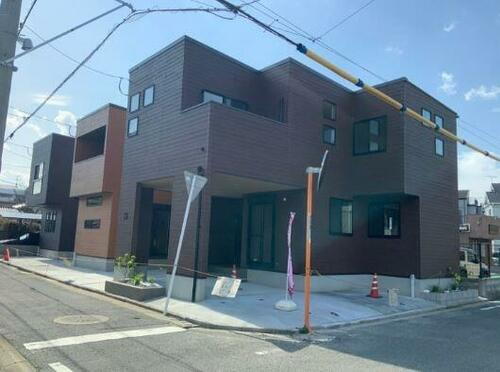 福岡県福岡市東区千早２丁目 2階建 築5年5ヶ月