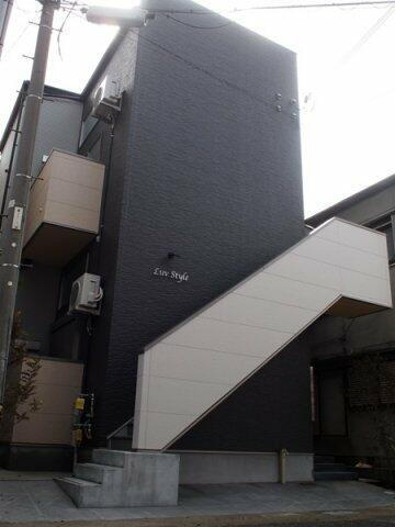 兵庫県神戸市垂水区坂上３丁目 2階建