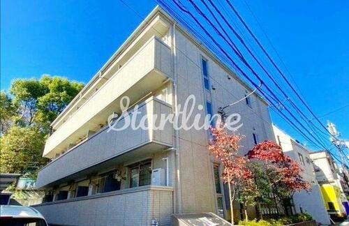 東京都渋谷区千駄ヶ谷３丁目 築17年7ヶ月 3階建