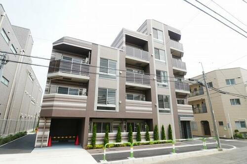 ラフィスタ北赤羽 5階建