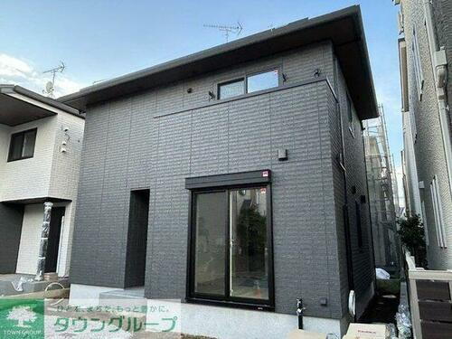 千葉県市川市大野町２丁目  2階建