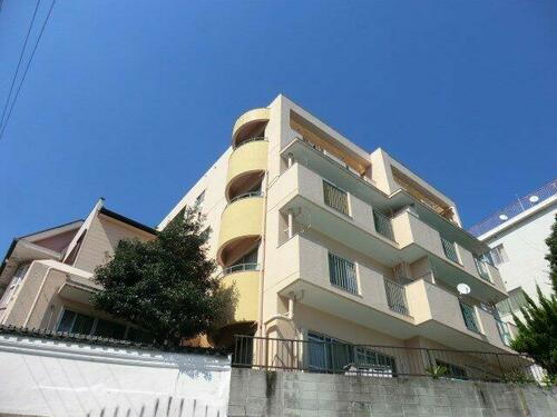 兵庫県神戸市中央区山本通４丁目 4階建 築47年11ヶ月