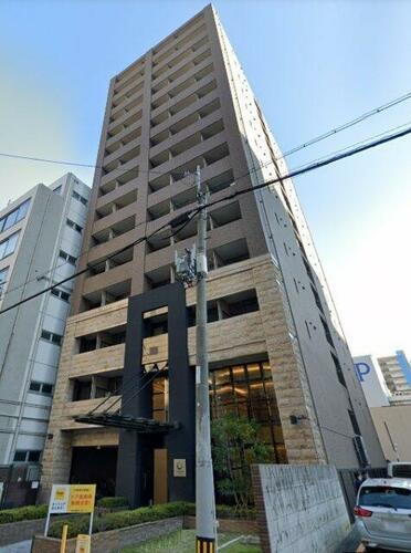 大阪府大阪市中央区久太郎町１丁目 15階建