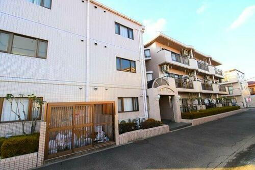 青山コーポＡ 3階建