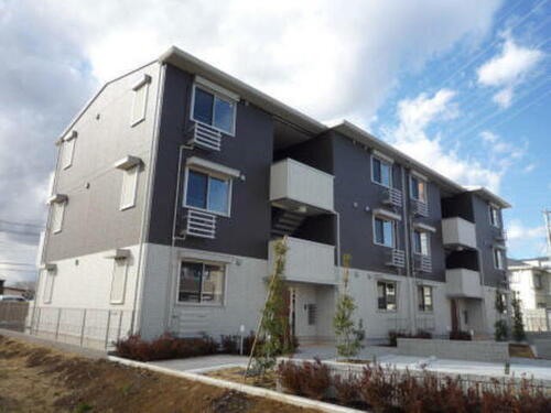 神奈川県横浜市泉区中田西４丁目 3階建