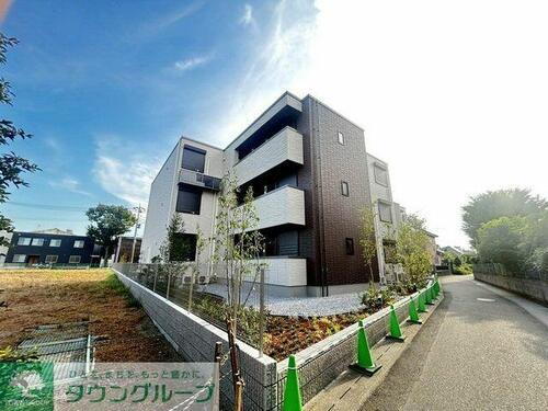 埼玉県草加市瀬崎２丁目 3階建 