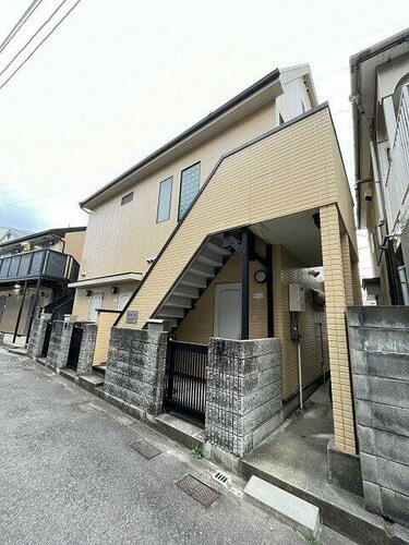 兵庫県西宮市林田町 2階建