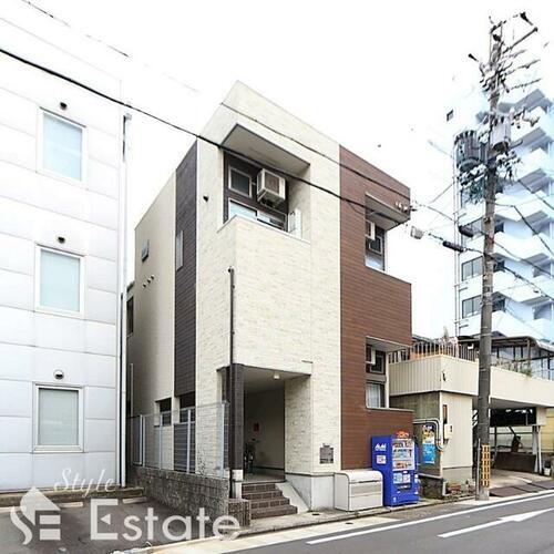 アジュール鶴舞 2階建