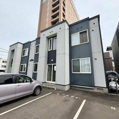 北海道室蘭市中島町３丁目 賃貸アパート