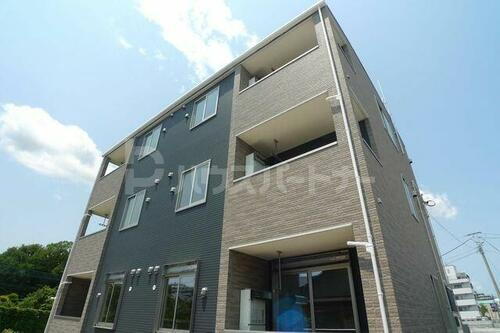 千葉県流山市西初石４丁目 築9年7ヶ月 3階建