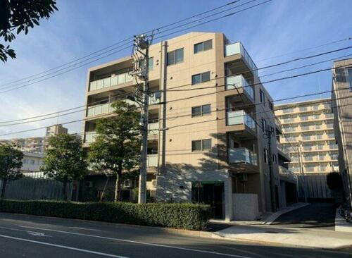 東京都北区王子本町３丁目 賃貸マンション