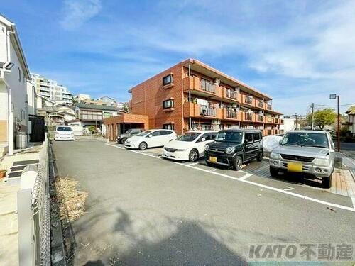 フルールアンサンク 3階建